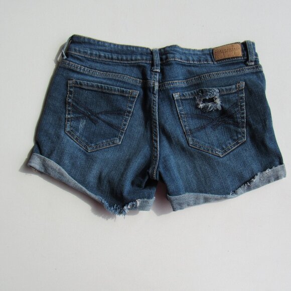 Aeropostale Women's Distressed Seriously Stretchy Denim Jeans Midi Shorts Size 0 - Picture 2 of 6